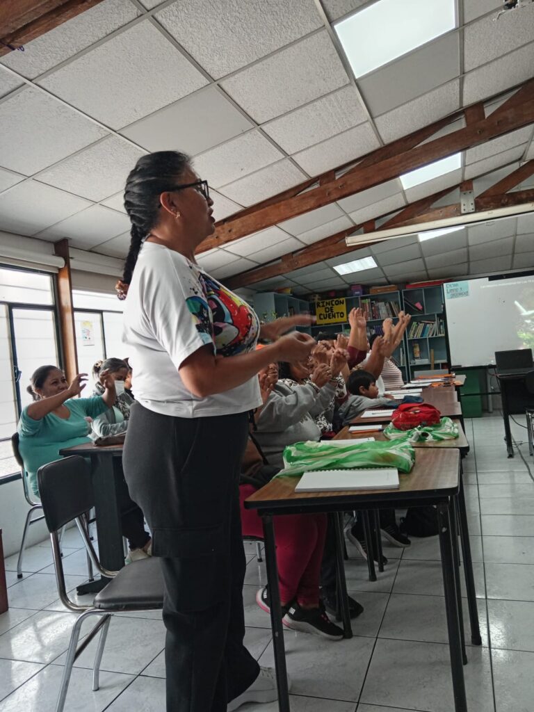 escuela de liderazgo y emprendimiento social - 7